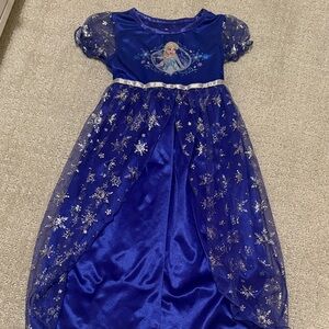 Disney Frozen nightgown
